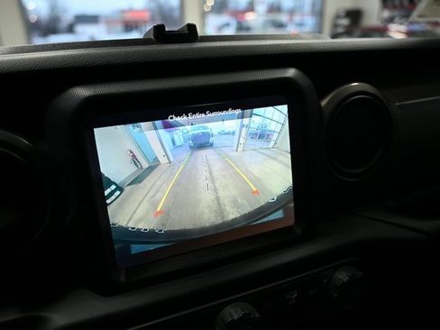 Used 2021 Jeep Wrangler Unlimited Sport image 17