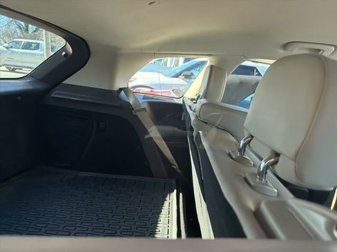 Used 2022 Lincoln Corsair AWD w/ Equipment Group 101A image 12