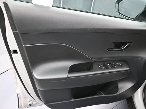 Certified 2025 Hyundai Kona SEL FWD image 13