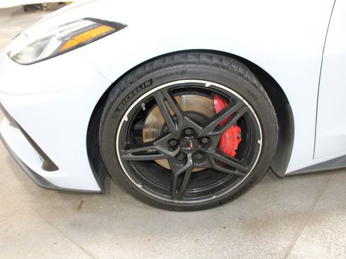 Used 2021 Chevrolet Corvette Stingray Preferred Conv w/ Z51 Performance Package RWD image 12