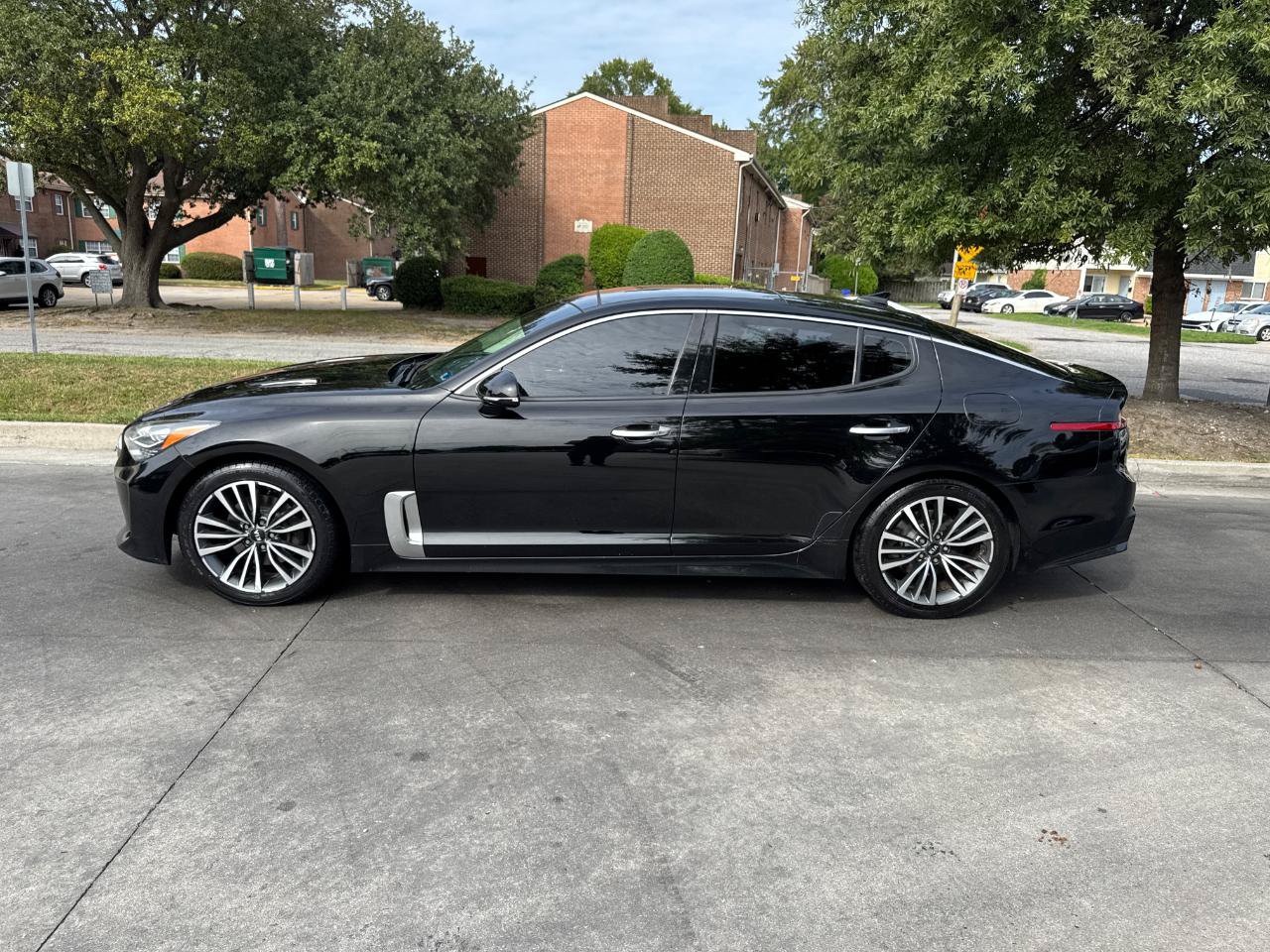 Used 2018 Kia Stinger Premium RWD image 8