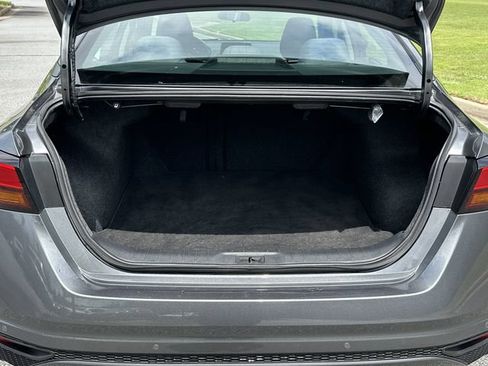Certified 2022 Nissan Altima 2.5 SV FWD image 19