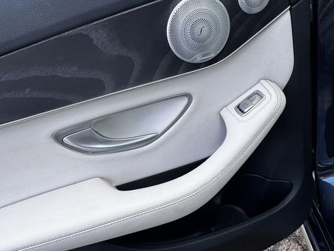 Used 2016 Mercedes-Benz C 300 4MATIC Sedan image 14