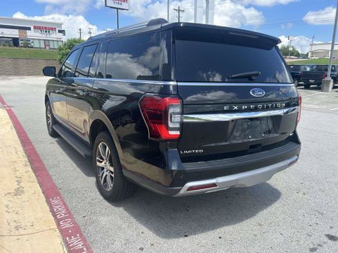 Used 2024 Ford Expedition Max Limited AWD/4WD image 3