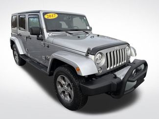 Used 2017 Jeep Wrangler Unlimited Sahara video 3