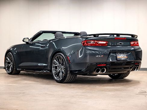 Used 2018 Chevrolet Camaro ZL1 image 27