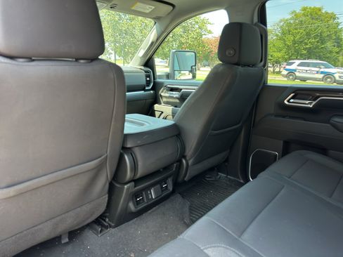 Used 2025 Chevrolet Silverado 3500 LT w/ All Star Edition AWD/4WD image 18