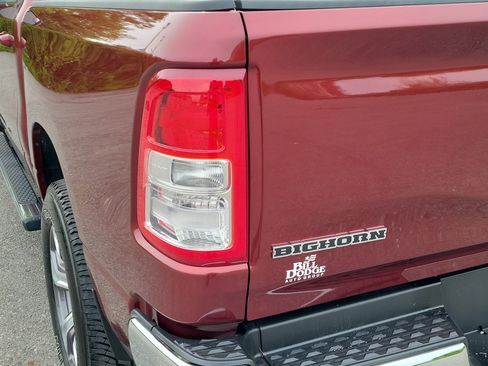 Used 2019 RAM 1500 Big Horn AWD/4WD image 11