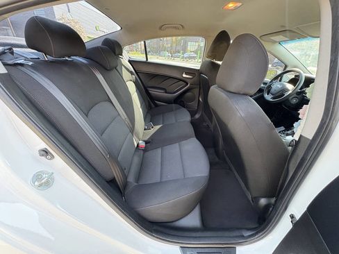 Used 2017 Kia Forte LX image 20