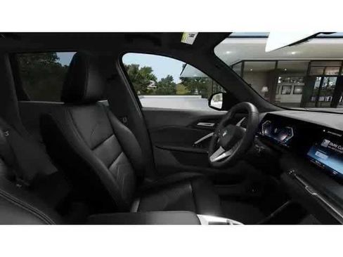Used 2025 BMW X1 xDrive28i w/ Convenience Package AWD/4WD image 9
