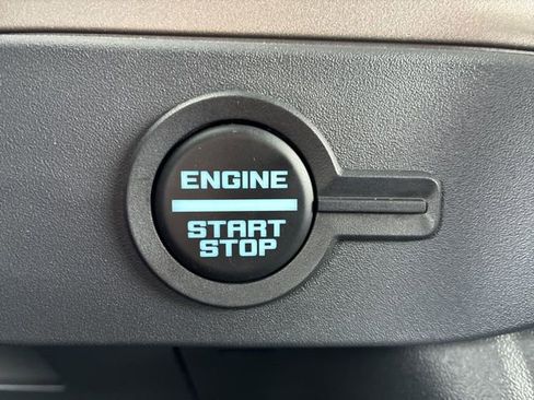 New 2025 Ford Bronco Outer Banks w/ Sasquatch Package image 36