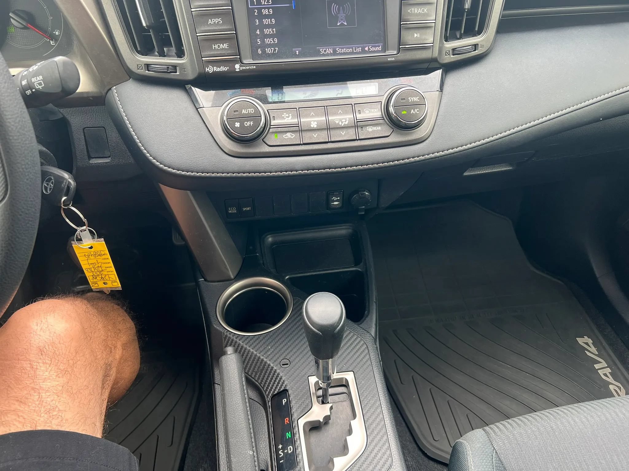 Used 2015 Toyota RAV4 XLE w/ Outdoor Package FWD image 12
