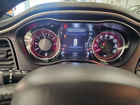 Used 2022 Dodge Challenger GT image 13