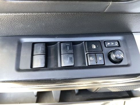 Used 2024 Toyota Tundra Platinum AWD/4WD image 22