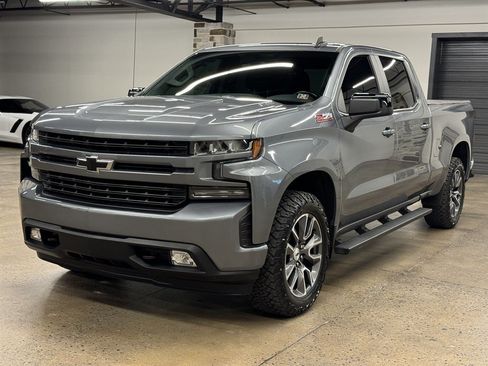 Used 2021 Chevrolet Silverado 1500 RST AWD/4WD image 3