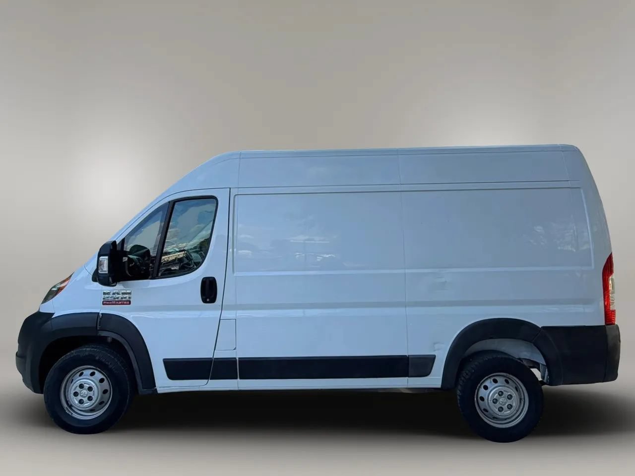 Used 2019 RAM ProMaster 2500 FWD image 4