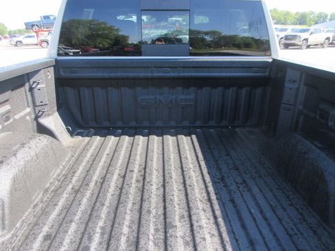 New 2026 GMC Sierra 1500 AT4 w/ AT4 Premium Package AWD/4WD image 7