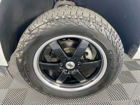 Used 2018 GMC Yukon SLT w/ HD Trailering Package RWD image 9
