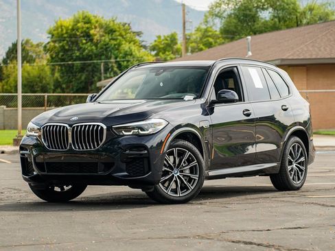 Used 2022 BMW X5 xDrive45e w/ M Sport Package image 1