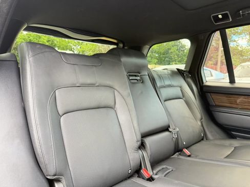 Used 2018 Land Rover Range Rover Supercharged AWD/4WD image 28