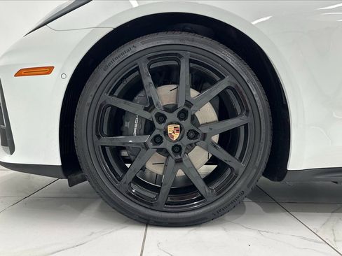 Certified 2024 Porsche Panamera 4 image 10