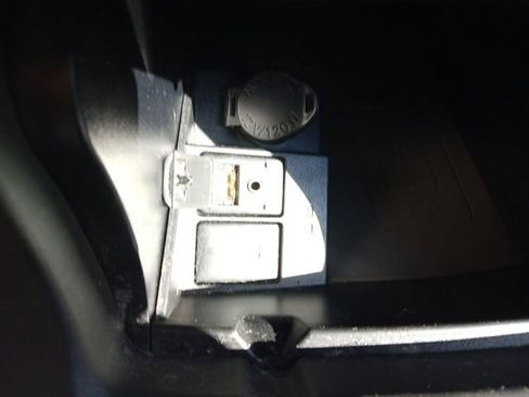 Used 2015 Toyota Camry XLE w/ Moonroof Package image 23