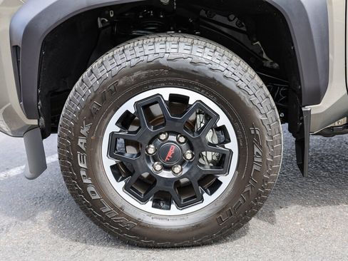 Certified 2024 Toyota Tacoma TRD Off-Road w/ TRD Off Road Upgrade Package AWD/4WD image 30