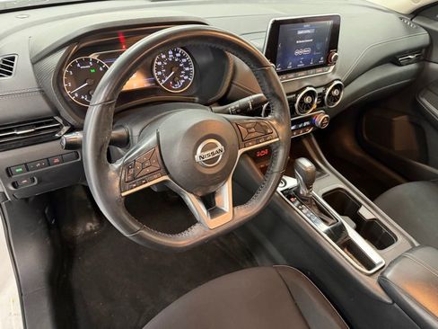Used 2020 Nissan Sentra SV image 9