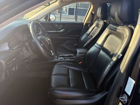 Used 2024 Lincoln Corsair AWD image 12