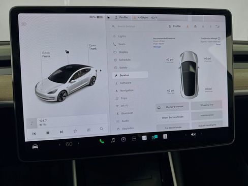 Used 2018 Tesla Model 3 Long Range RWD image 39