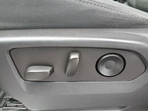 Certified 2022 Chevrolet Silverado 1500 LT image 23