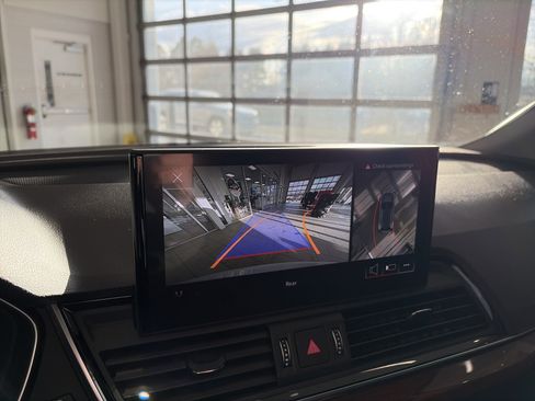 Used 2021 Audi Q5 Premium Plus image 32