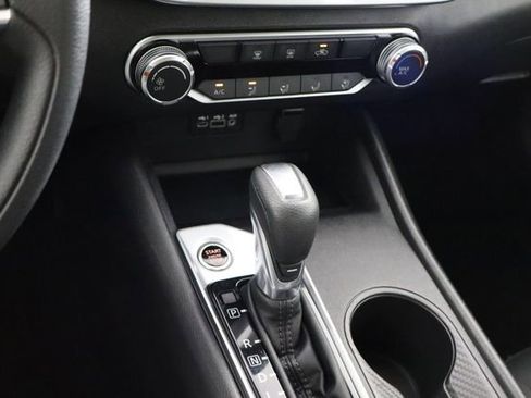 Used 2025 Nissan Altima 2.5 SV FWD image 20