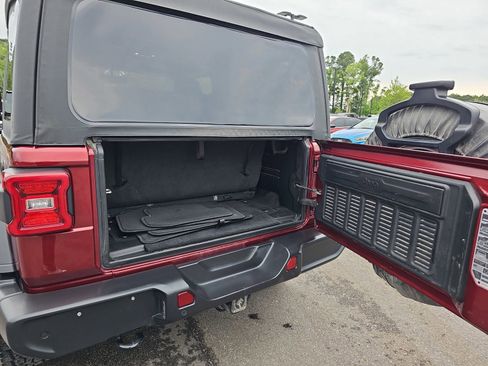 Used 2021 Jeep Wrangler Sport AWD/4WD image 15