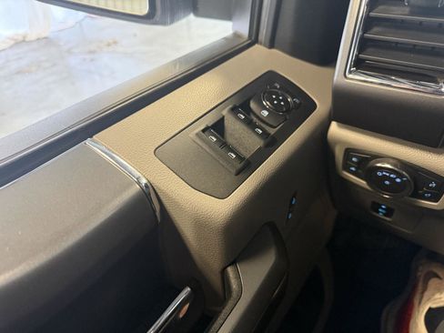 Used 2016 Ford F150 XLT w/ Equipment Group 302A Luxury image 25