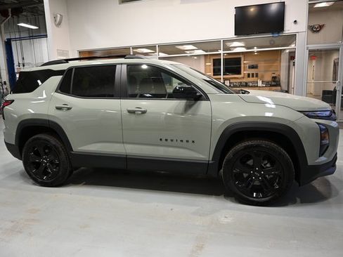 New 2026 Chevrolet Equinox LT w/ Convenience Package II image 4