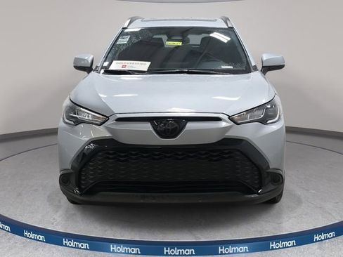 Certified 2024 Toyota Corolla Cross SE w/ Moonroof Package image 2