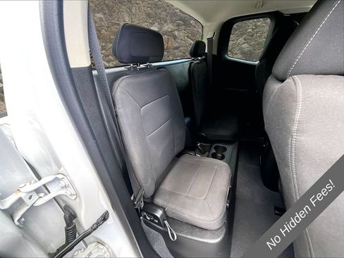 Used 2021 Chevrolet Colorado LT w/ Safety Package RWD image 23