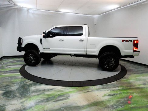 Used 2022 Ford F250 Platinum AWD/4WD image 8