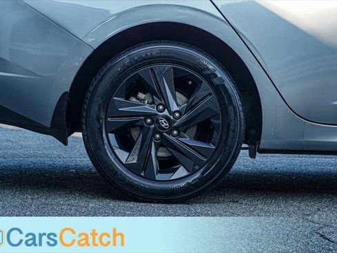 Used 2022 Hyundai Elantra SEL image 16