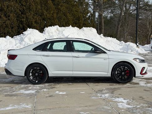 New 2026 Volkswagen Jetta GLI Autobahn FWD image 8