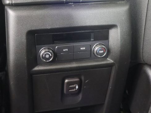 Used 2023 Chevrolet Traverse LT w/ LPO, Floor Liner Package image 54