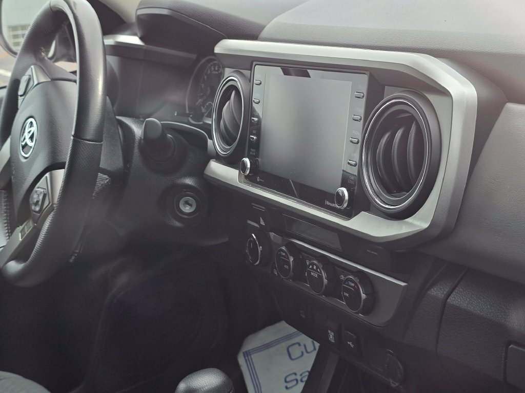 Certified 2021 Toyota Tacoma SR5 AWD/4WD image 17