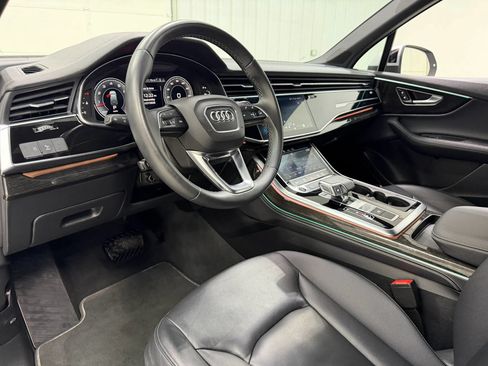 Used 2025 Audi Q7 3.0T Premium Plus AWD/4WD image 12