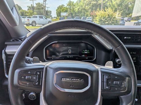 Used 2024 GMC Sierra 1500 Denali w/ Technology Package AWD/4WD image 12