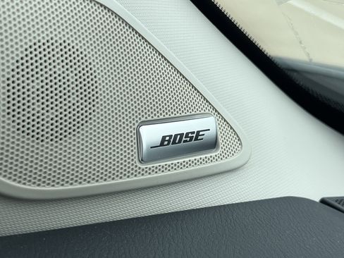 Used 2024 Nissan Pathfinder Platinum image 30