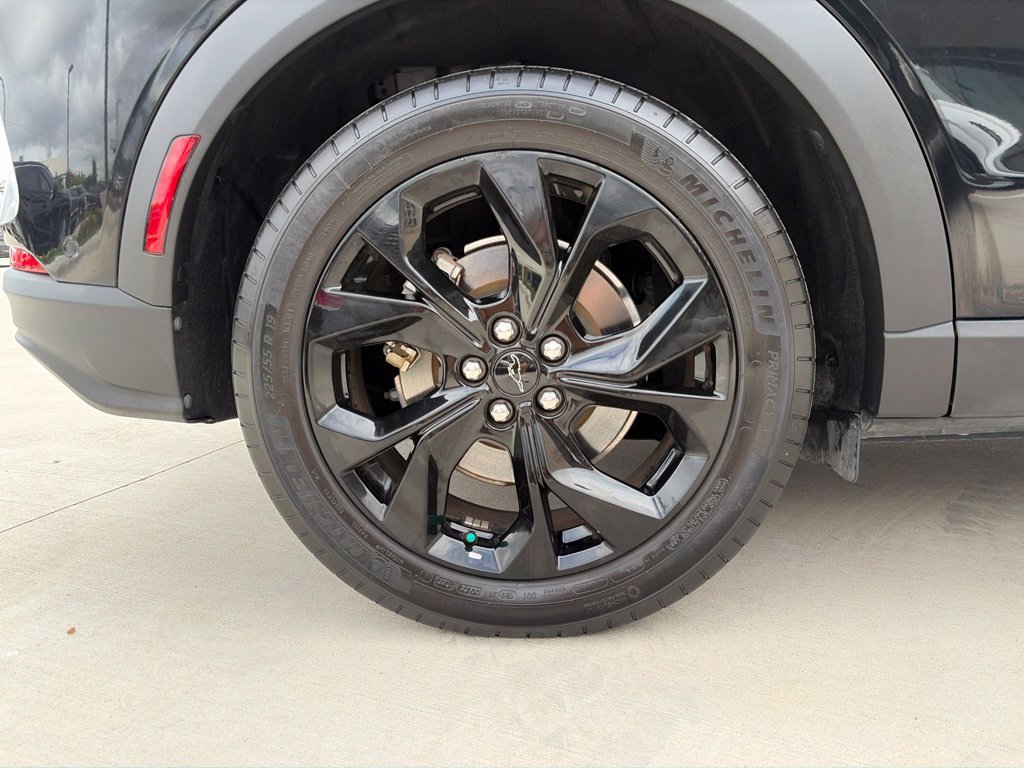 Used 2024 Ford Mustang Mach-E Select AWD/4WD image 13