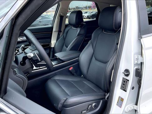 Used 2026 Genesis GV70 2.5T image 7