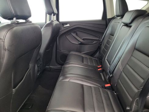 Used 2019 Ford Escape Titanium w/ U9j03 - Titanium Tow Package AWD/4WD image 18
