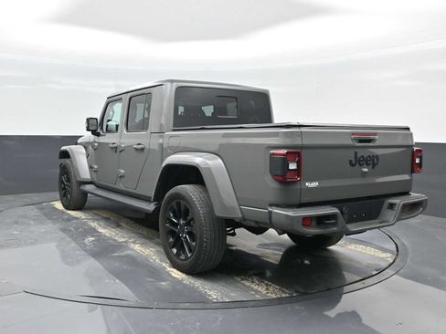 Used 2022 Jeep Gladiator Overland AWD/4WD image 6
